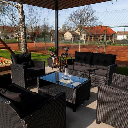 Tenisz Vendégház Ordacsehi Extérieur photo