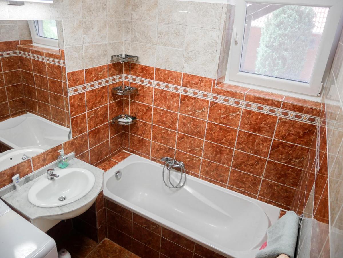 Tenisz Vendégház Ordacsehi Extérieur photo